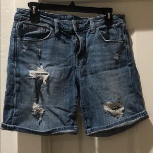 Treasure and bond Bermuda shorts